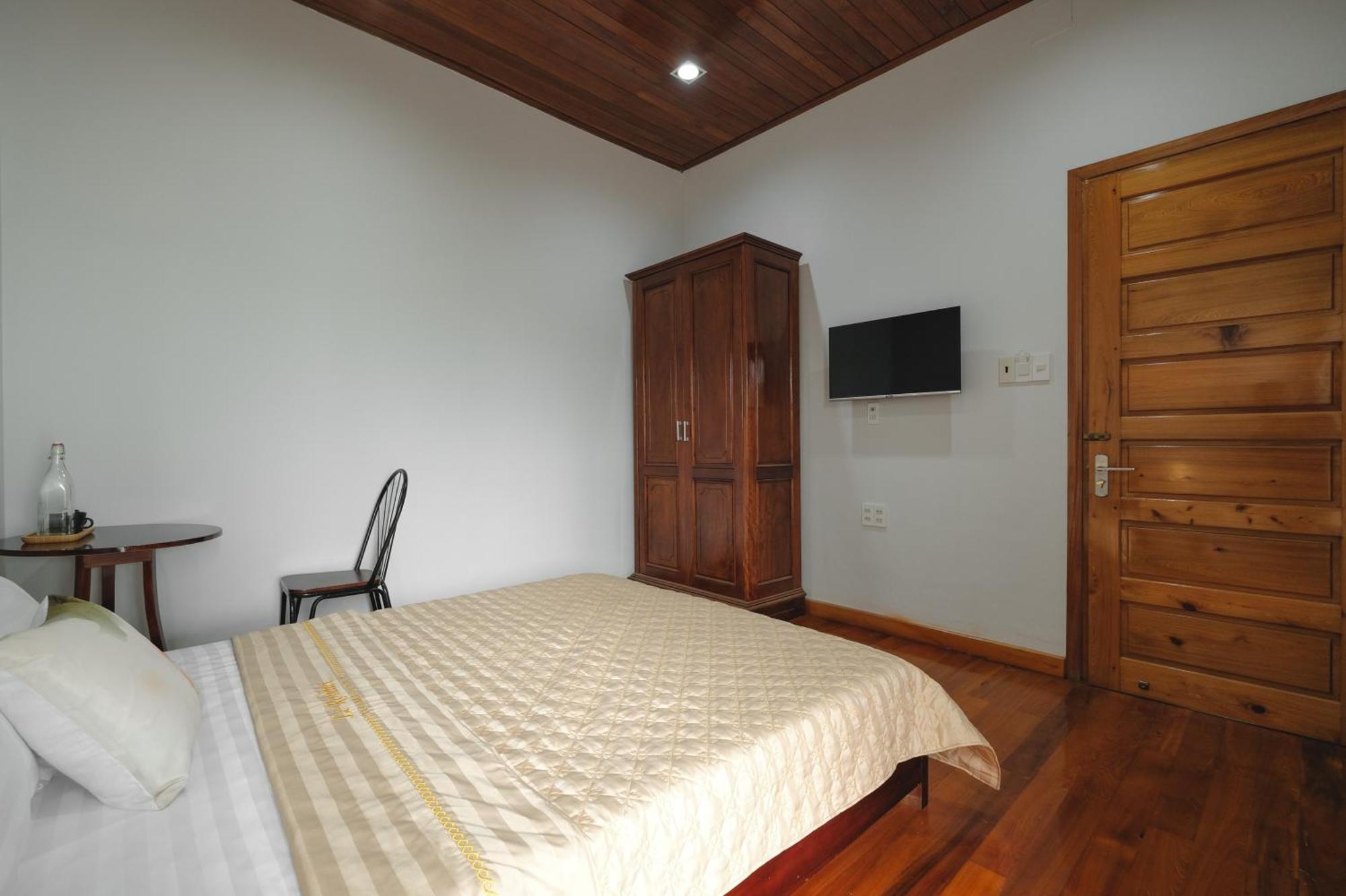 Le Robinet Villa - A Journey Into Hue Citadel Soul Room photo